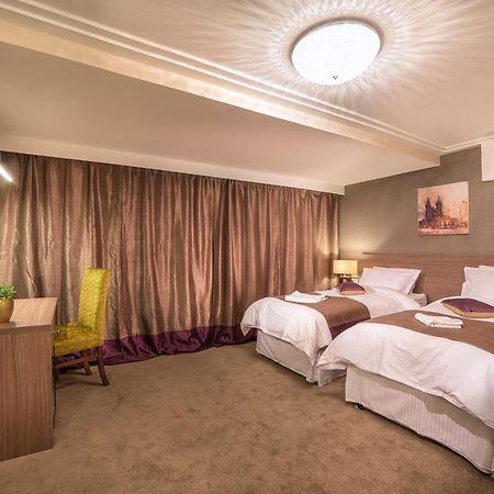The Frontier Hotel Siret ภายนอก รูปภาพ