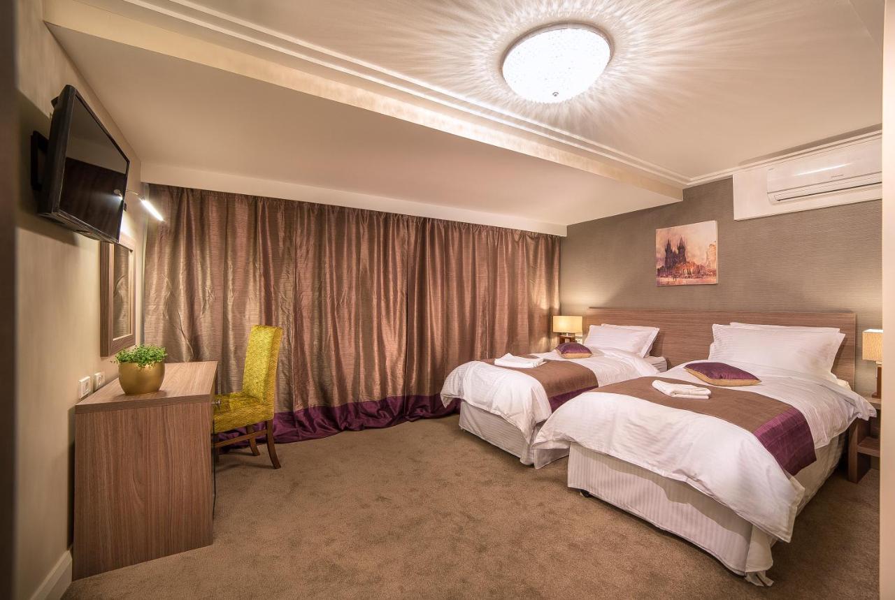 The Frontier Hotel Siret ภายนอก รูปภาพ