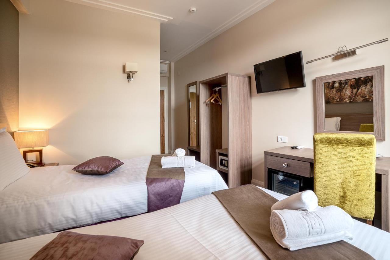 The Frontier Hotel Siret ภายนอก รูปภาพ